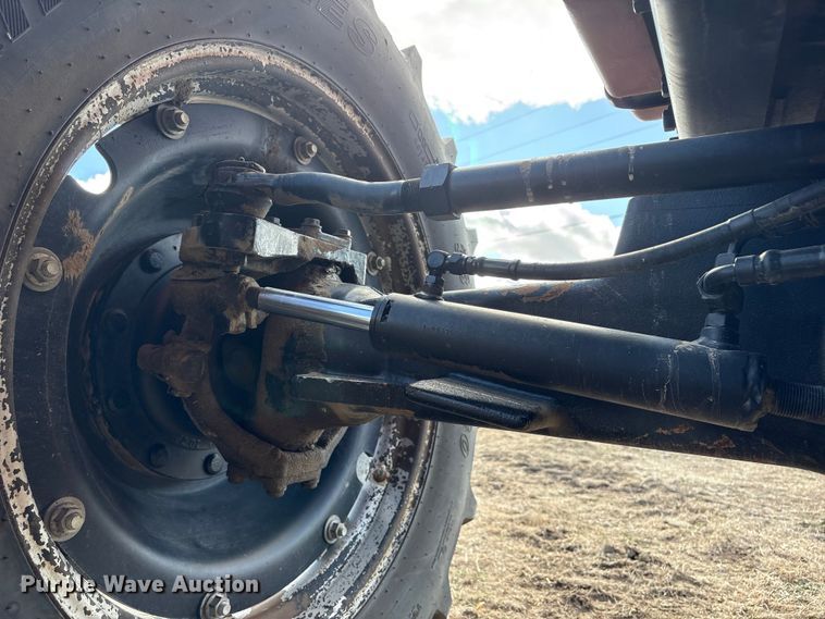 image for item FG2740 1995 Case IH 7220 MFWD tractor