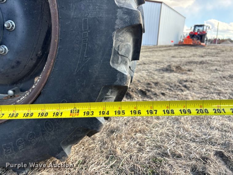 image for item FG2740 1995 Case IH 7220 MFWD tractor