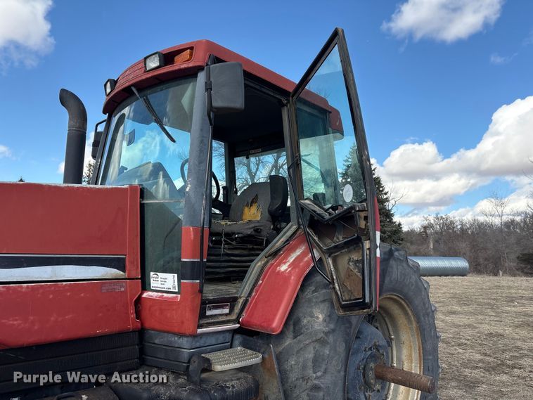 image for item FG2740 1995 Case IH 7220 MFWD tractor
