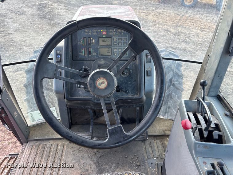 image for item FG2740 1995 Case IH 7220 MFWD tractor