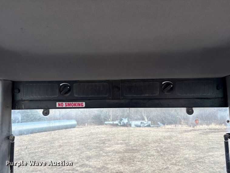 image for item FG2740 1995 Case IH 7220 MFWD tractor