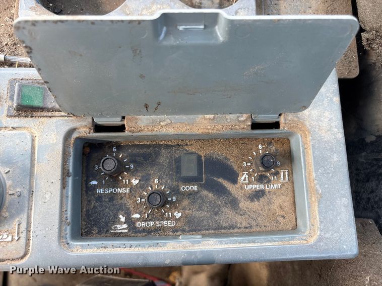 image for item FG2740 1995 Case IH 7220 MFWD tractor