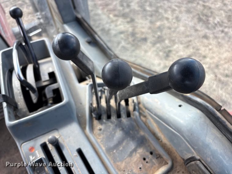 image for item FG2740 1995 Case IH 7220 MFWD tractor