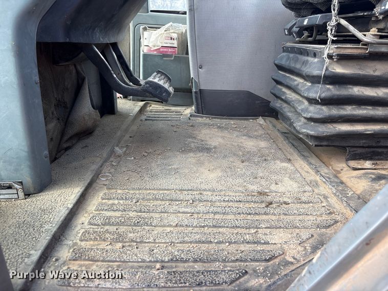 image for item FG2740 1995 Case IH 7220 MFWD tractor