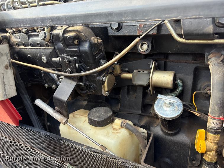 image for item FG2740 1995 Case IH 7220 MFWD tractor