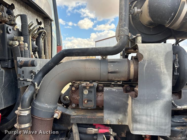 image for item FG2740 1995 Case IH 7220 MFWD tractor