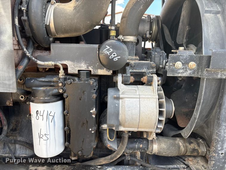 image for item FG2740 1995 Case IH 7220 MFWD tractor