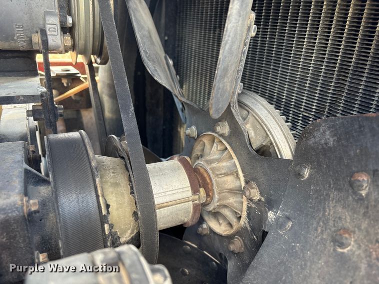 image for item FG2740 1995 Case IH 7220 MFWD tractor