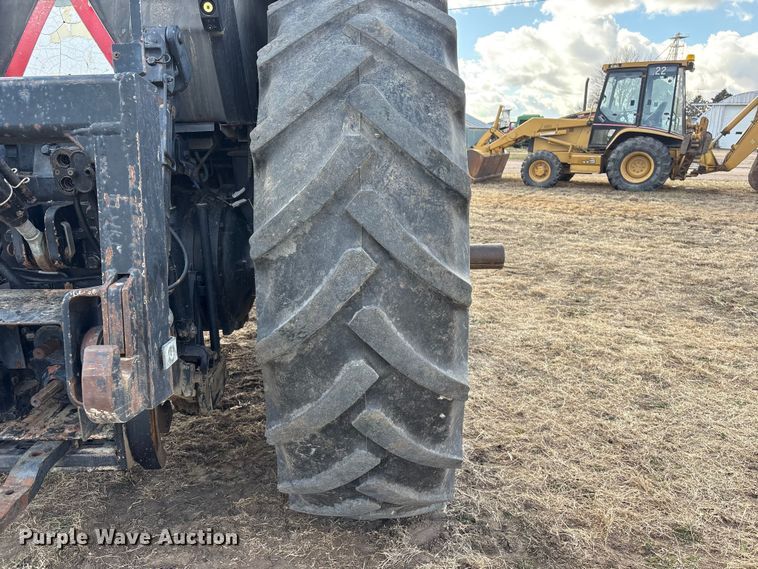 image for item FG2740 1995 Case IH 7220 MFWD tractor