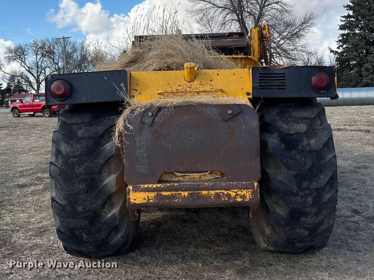 image for item FG2741 1982 John Deere 762-A elevating scraper