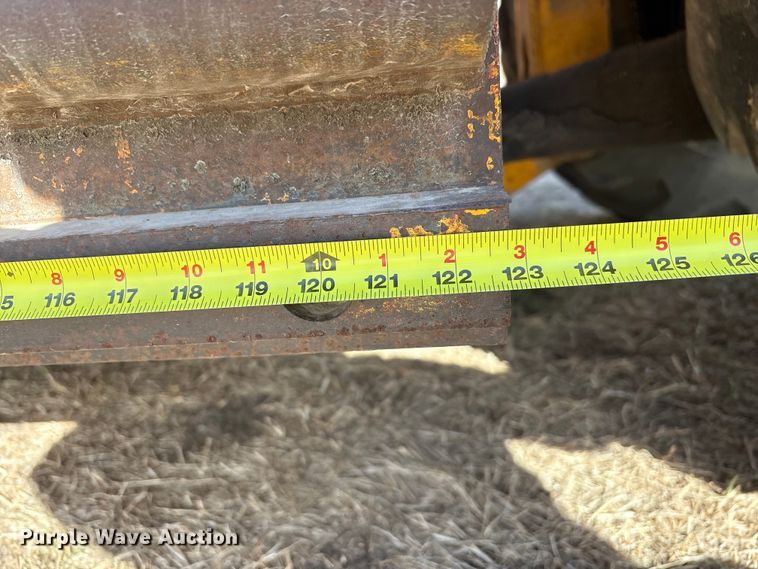 image for item FG2741 1982 John Deere 762-A elevating scraper