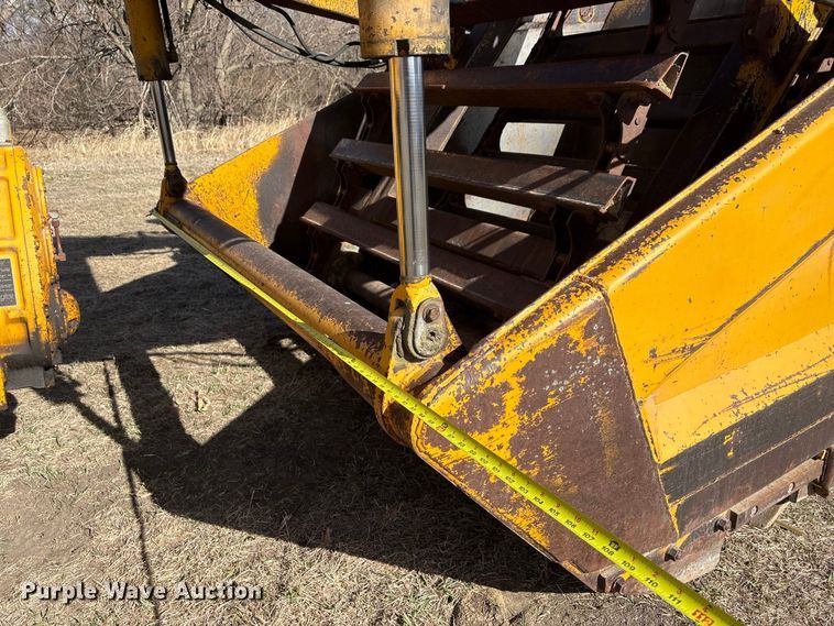 image for item FG2741 1982 John Deere 762-A elevating scraper