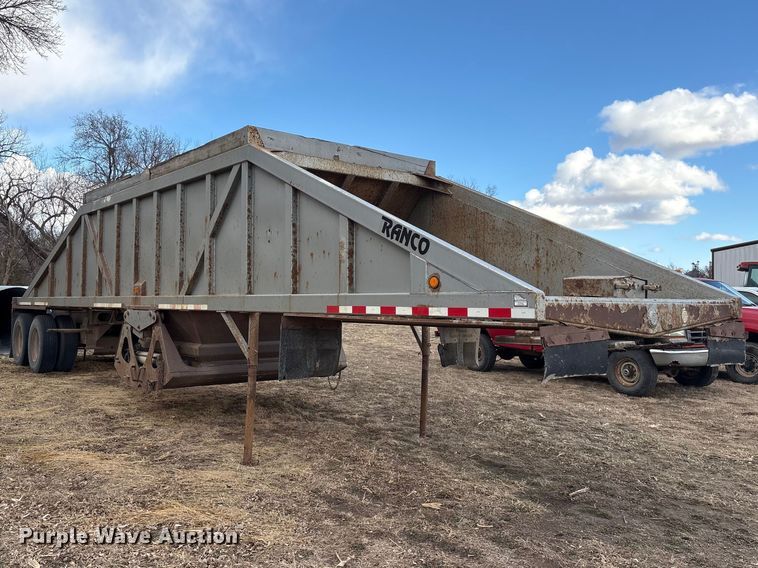 image for item FG2742 1998 Ranco SG20-40-2 bottom dump trailer
