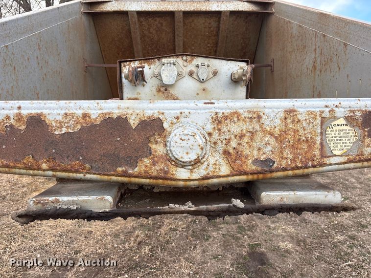 image for item FG2742 1998 Ranco SG20-40-2 bottom dump trailer