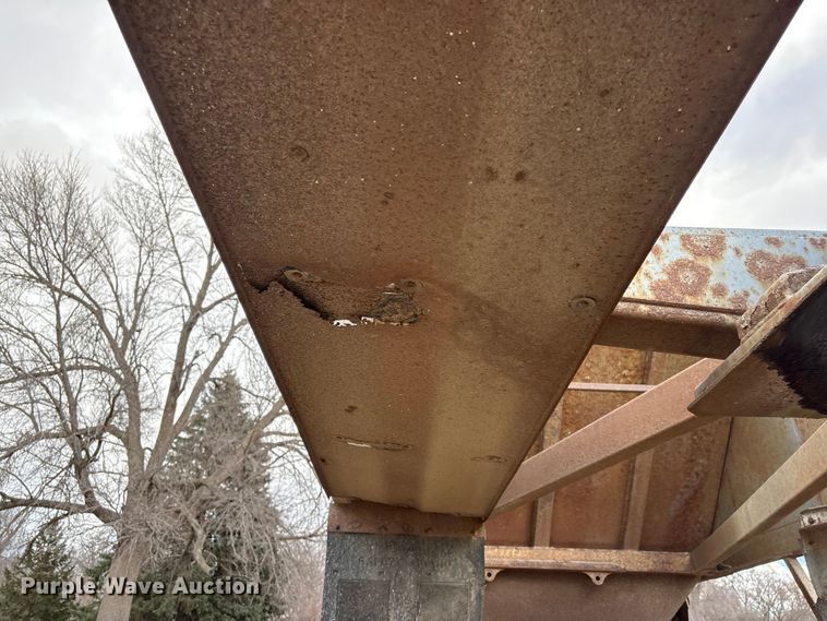 image for item FG2742 1998 Ranco SG20-40-2 bottom dump trailer