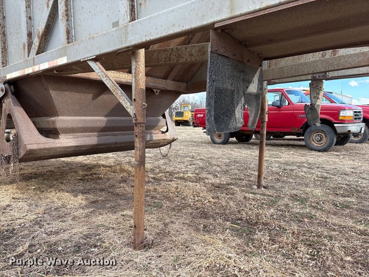 image for item FG2742 1998 Ranco SG20-40-2 bottom dump trailer