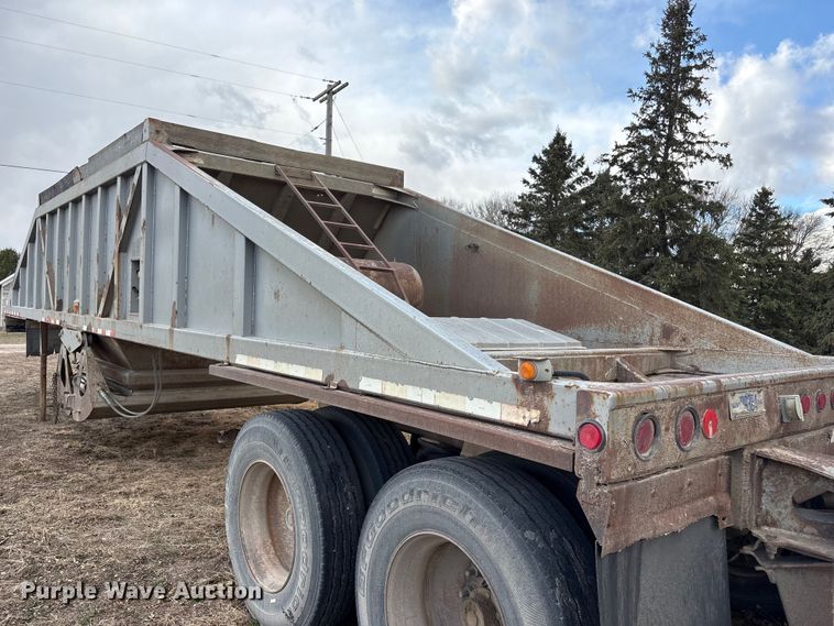 image for item FG2742 1998 Ranco SG20-40-2 bottom dump trailer