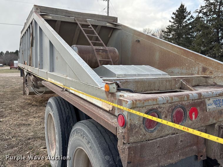 image for item FG2742 1998 Ranco SG20-40-2 bottom dump trailer