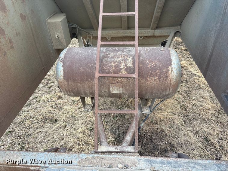 image for item FG2742 1998 Ranco SG20-40-2 bottom dump trailer