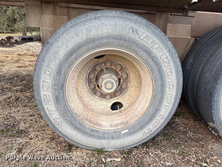 image for item FG2742 1998 Ranco SG20-40-2 bottom dump trailer