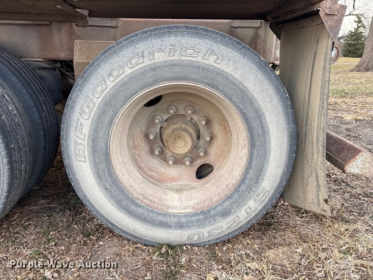 image for item FG2742 1998 Ranco SG20-40-2 bottom dump trailer