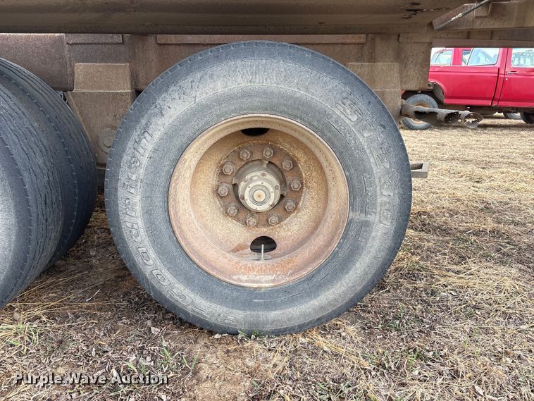 image for item FG2742 1998 Ranco SG20-40-2 bottom dump trailer