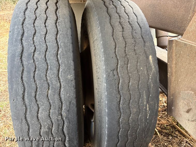 image for item FG2742 1998 Ranco SG20-40-2 bottom dump trailer