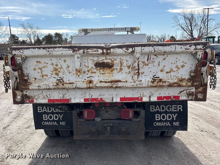 image for item FG2743 2007 Ford F450 Super Duty dump truck