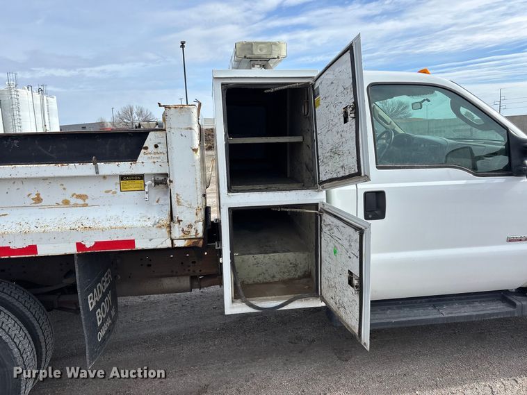 image for item FG2743 2007 Ford F450 Super Duty dump truck