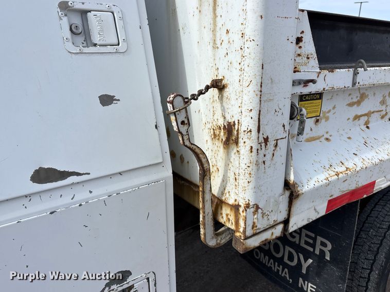 image for item FG2743 2007 Ford F450 Super Duty dump truck