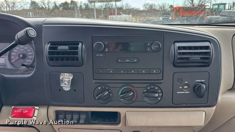 image for item FG2743 2007 Ford F450 Super Duty dump truck