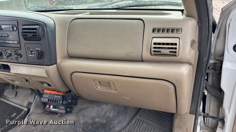 image for item FG2743 2007 Ford F450 Super Duty dump truck