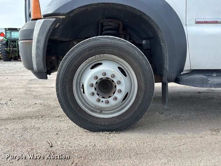 image for item FG2743 2007 Ford F450 Super Duty dump truck