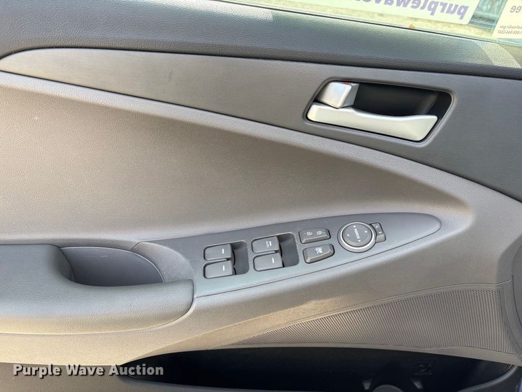 image for item FG2771 2011 Hyundai Sonata 