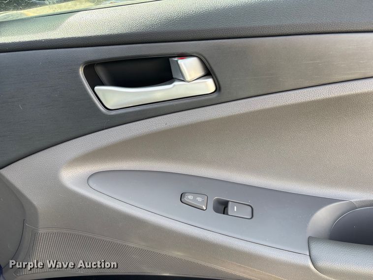 image for item FG2771 2011 Hyundai Sonata 