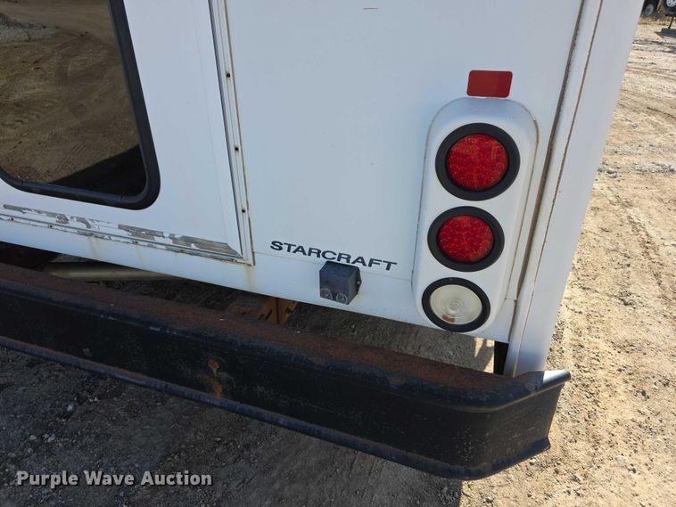 image for item FI0601 2008 Ford E450 Super Duty shuttle bus