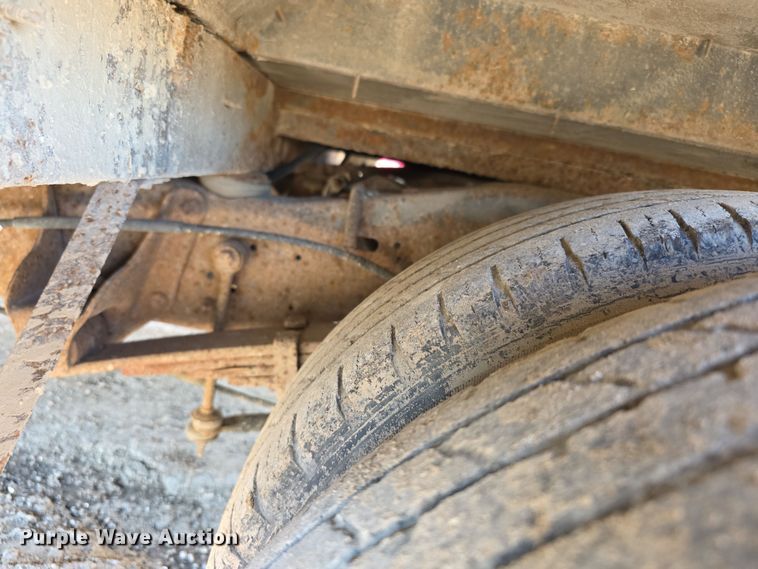 image for item FI0601 2008 Ford E450 Super Duty shuttle bus