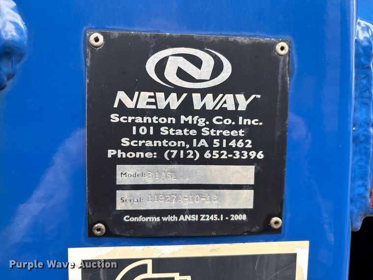 image for item FI0699 2014 Mack LE600 refuse truck