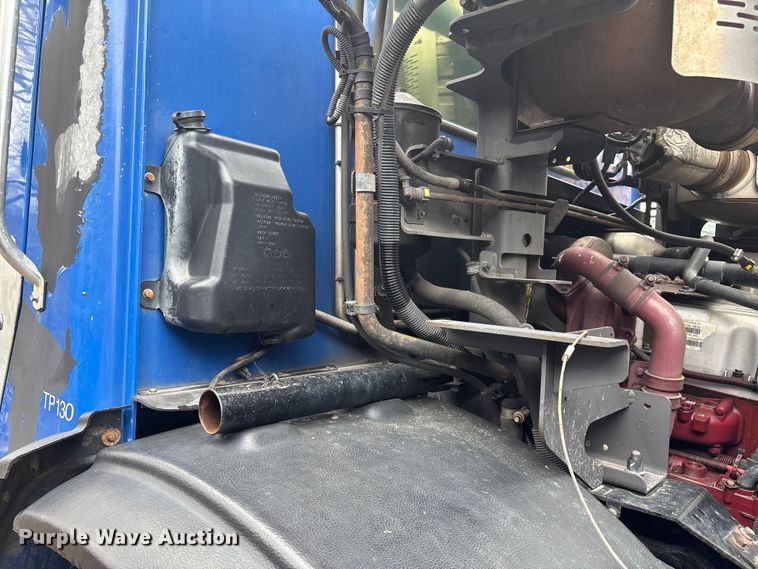 image for item FI0699 2014 Mack LE600 refuse truck