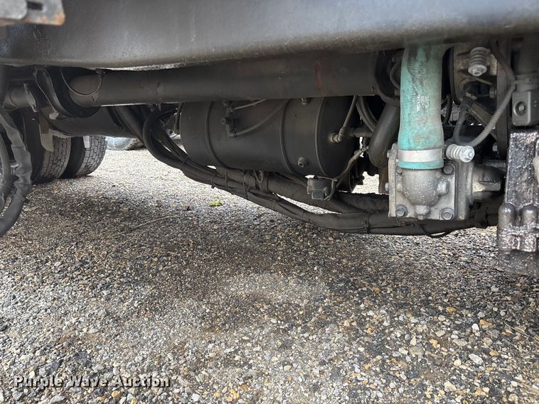 image for item FI0699 2014 Mack LE600 refuse truck