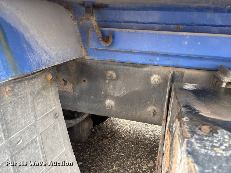 image for item FI0699 2014 Mack LE600 refuse truck