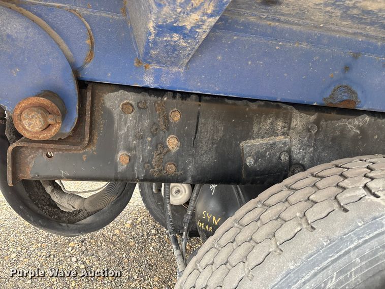 image for item FI0699 2014 Mack LE600 refuse truck