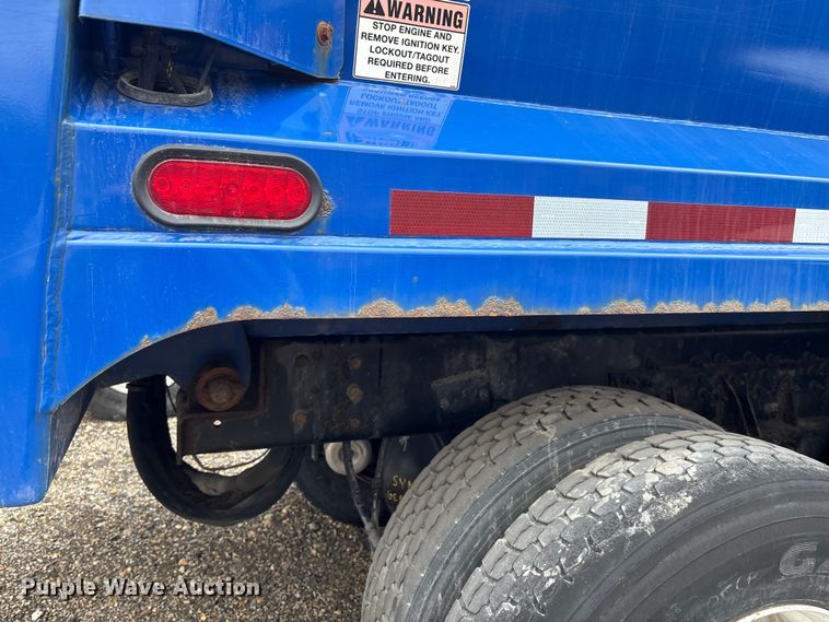 image for item FI0699 2014 Mack LE600 refuse truck