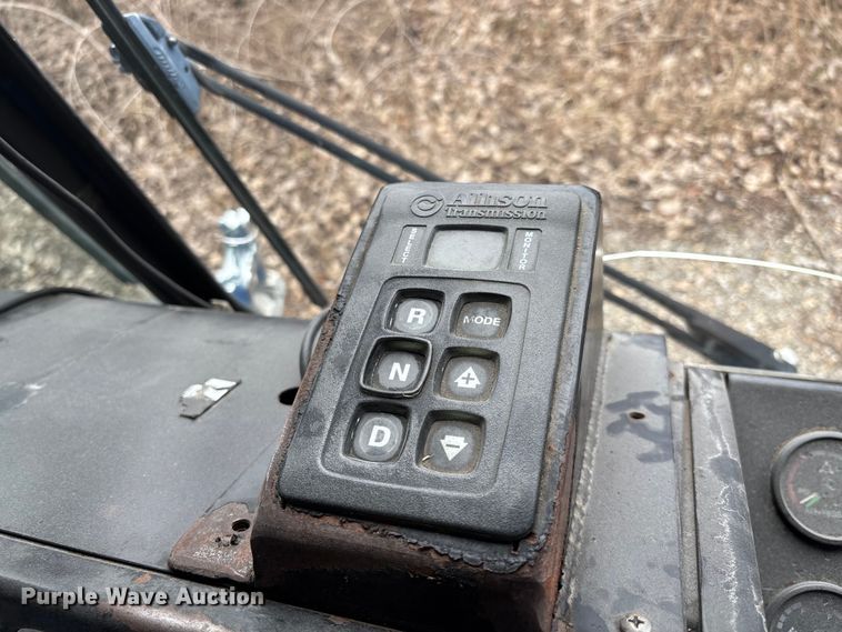 image for item FI0699 2014 Mack LE600 refuse truck