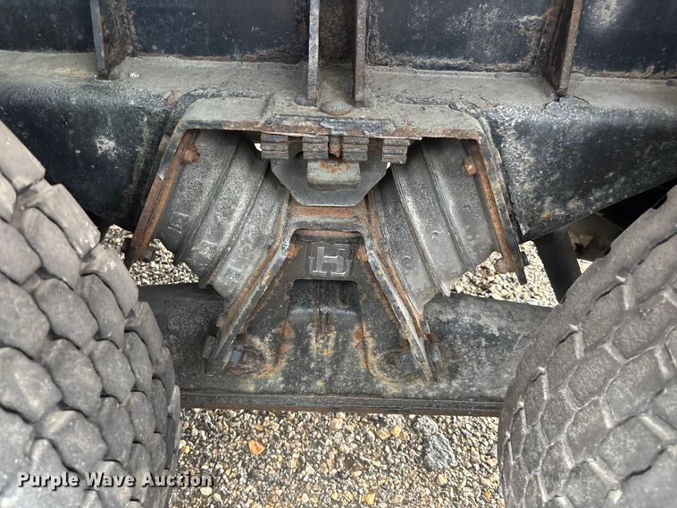 image for item FI0699 2014 Mack LE600 refuse truck