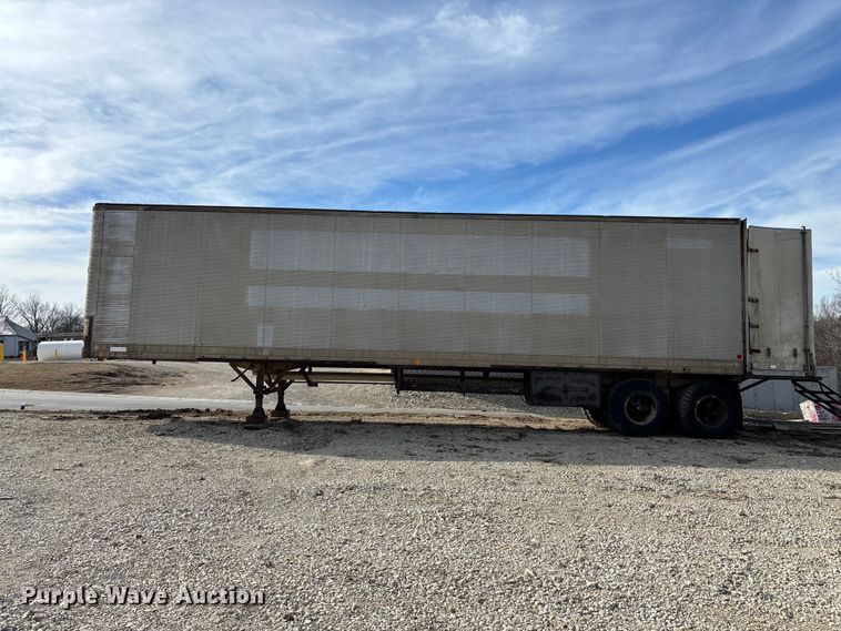 image for item FI0853 1970 Fruehauf FFZ9F240 Z-Van dry van trailer