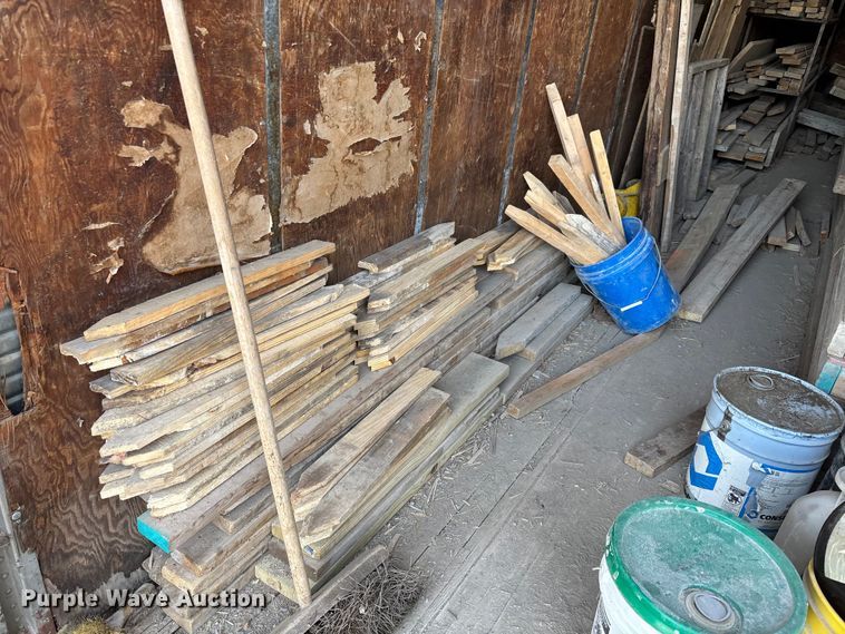 image for item FI0853 1970 Fruehauf FFZ9F240 Z-Van dry van trailer