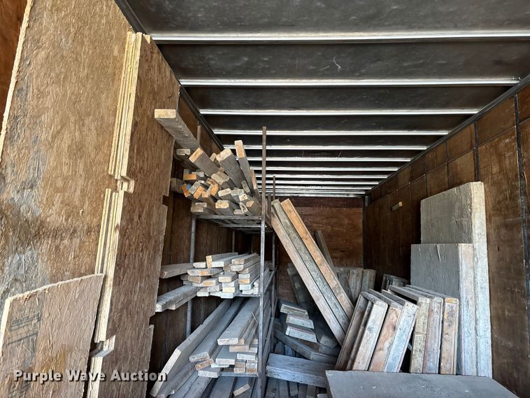 image for item FI0853 1970 Fruehauf FFZ9F240 Z-Van dry van trailer