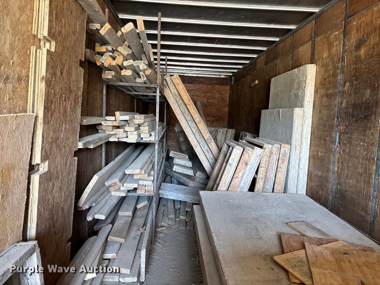 image for item FI0853 1970 Fruehauf FFZ9F240 Z-Van dry van trailer