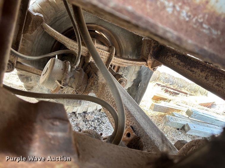 image for item FI0853 1970 Fruehauf FFZ9F240 Z-Van dry van trailer